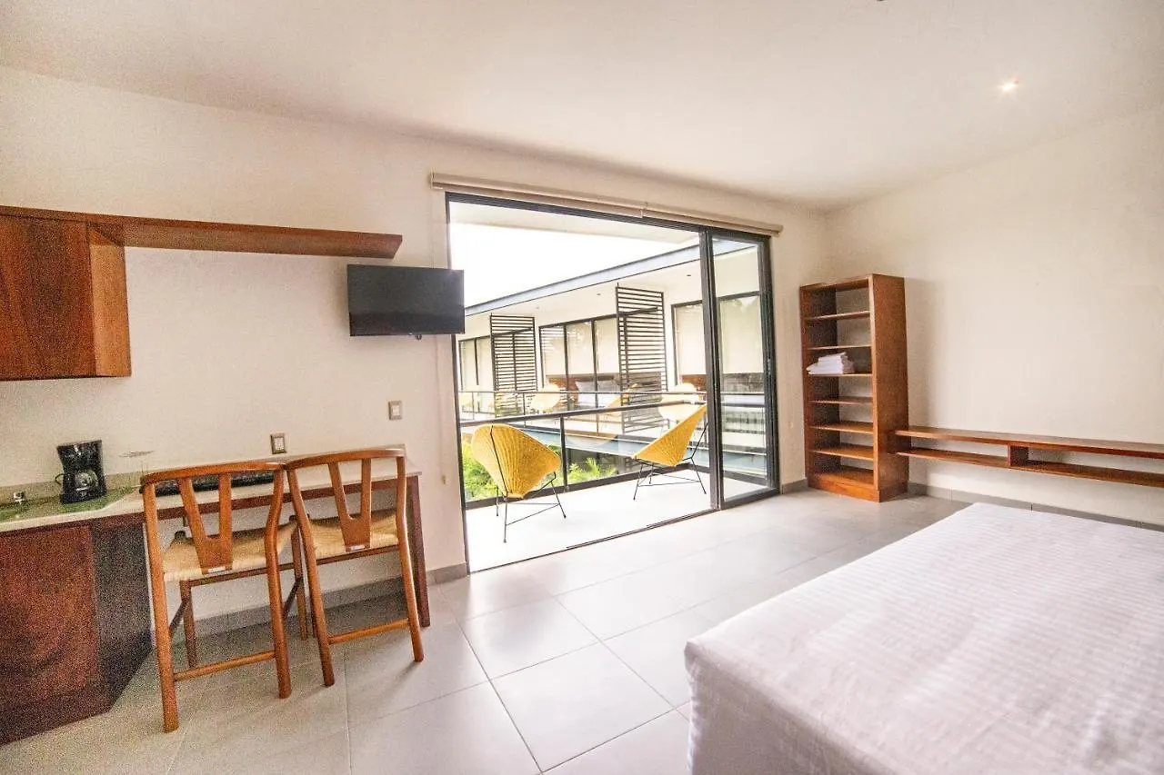 Deluxe Apartments Azure バカラル