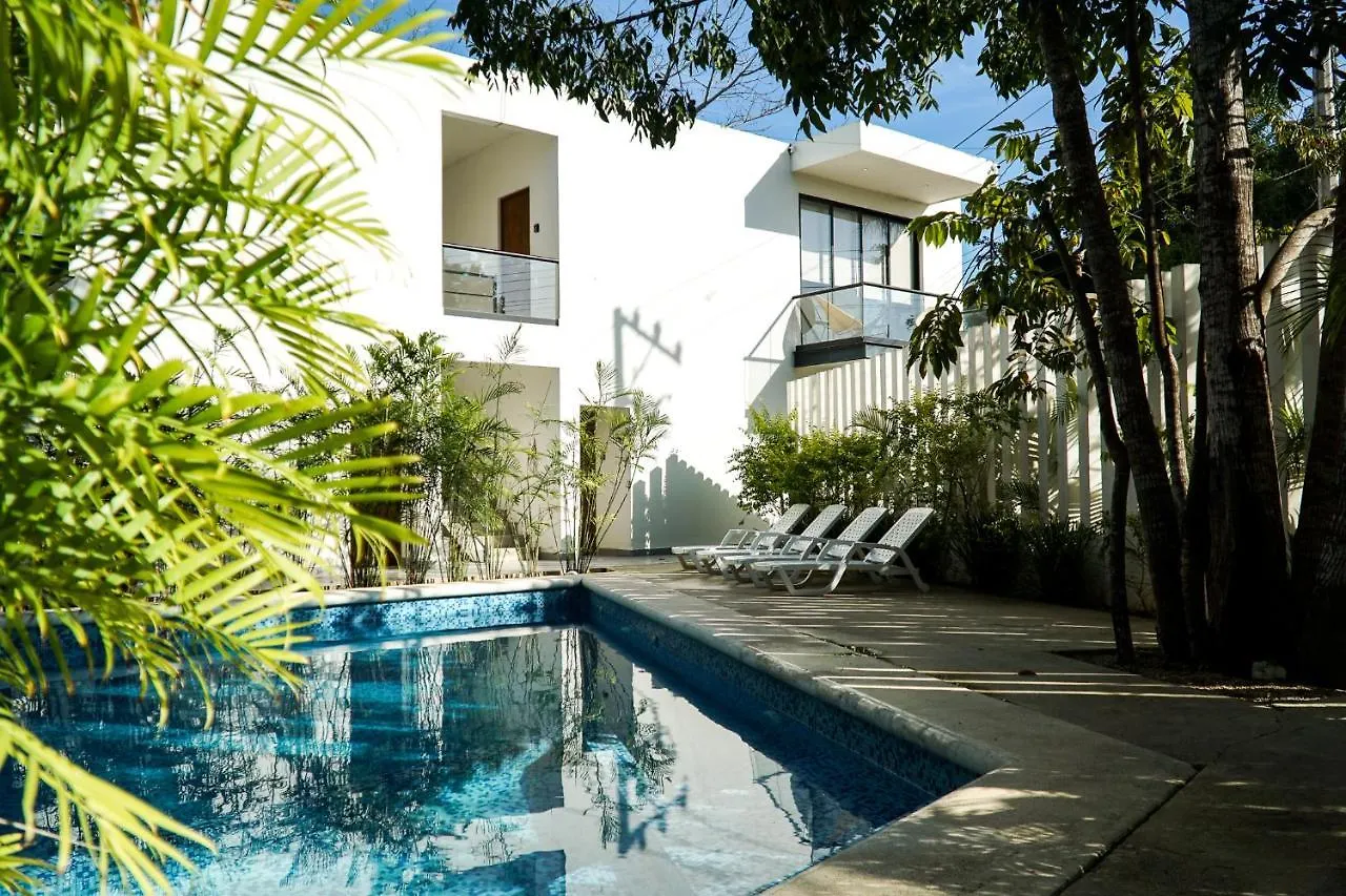 Deluxe Apartments Azure Бакалар Апарт-отель