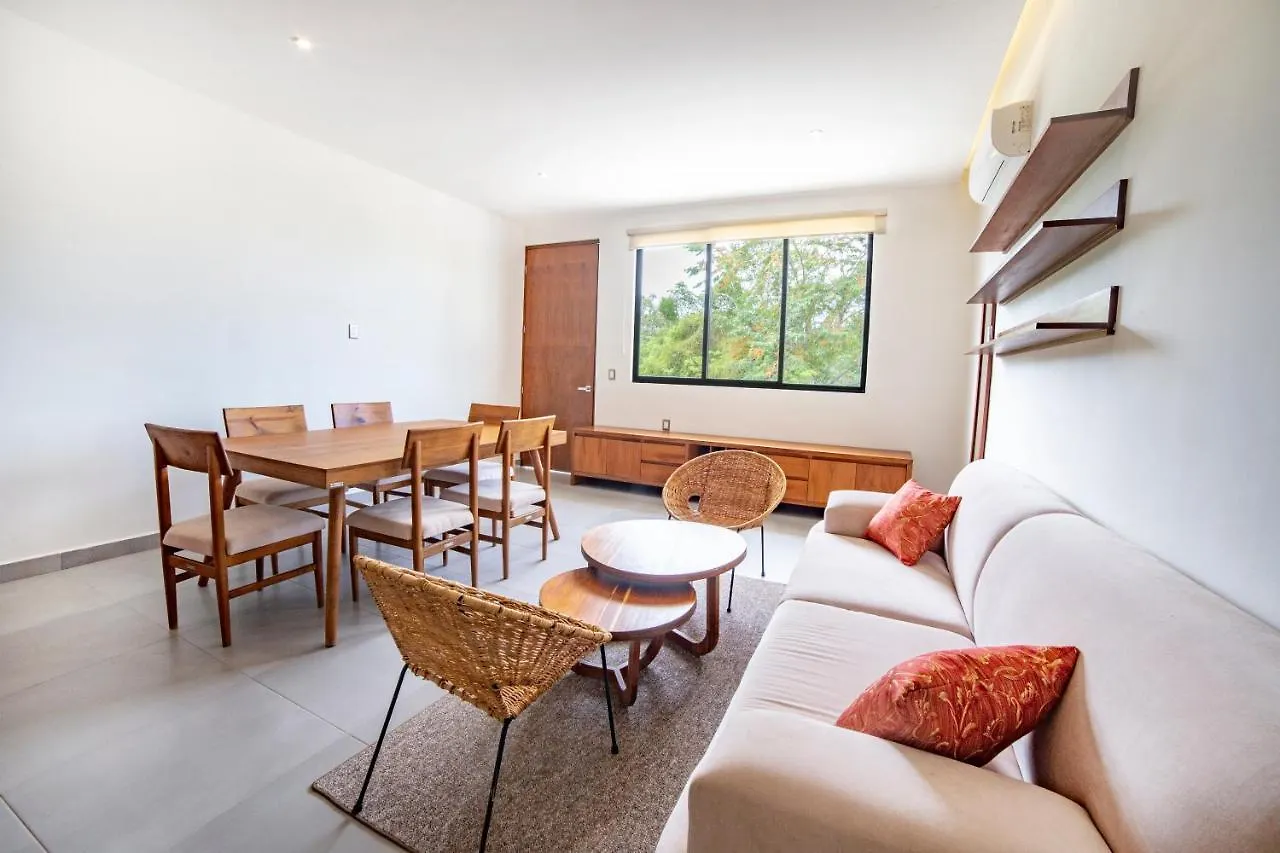 Deluxe Apartments Azure Бакалар