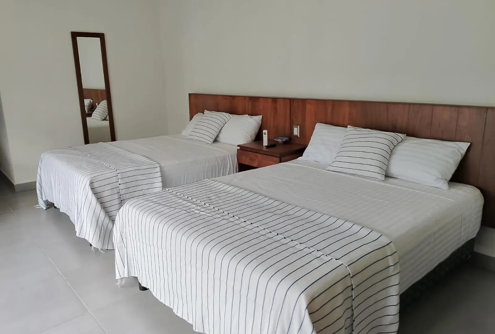 Апарт-отель Deluxe Apartments Azure Бакалар